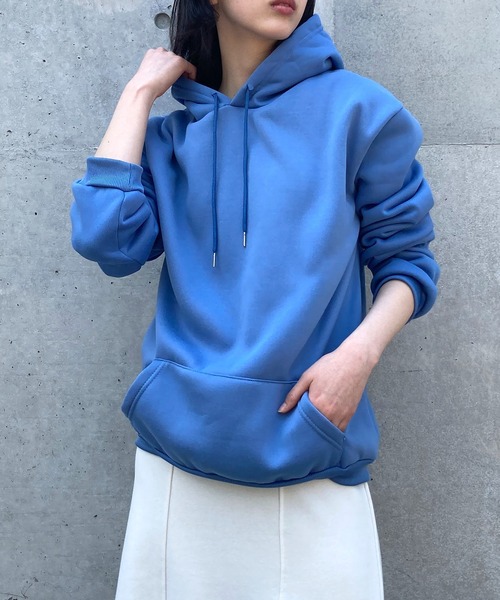 MAISON BREEZE(メゾンブリーズ)の「【MAISON BREEZE】オーバーサイズスウェットパーカー KNF(パーカー・レディース・チャコールグレー/ライトグレー/ブラック/ホワイト/ライトグリーン/アイボリー/サックスブルー・FREE)」の7枚目の写真