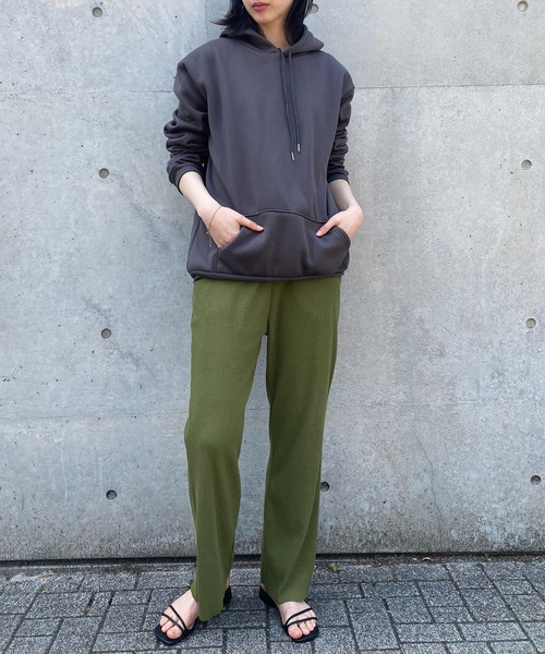 MAISON BREEZE(メゾンブリーズ)の「【MAISON BREEZE】オーバーサイズスウェットパーカー KNF(パーカー・レディース・チャコールグレー/ライトグレー/ブラック/ホワイト/ライトグリーン/アイボリー/サックスブルー・FREE)」の14枚目の写真
