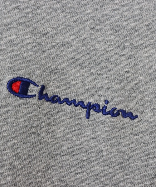 Champion(チャンピオン)の「【Champion/チャンピオン】レディース ショートスリーブTシャツ(Tシャツ/カットソー・レディース・ブラック/ライトピンク/ホワイト/ベージュ系その他3/グリーン系その他/グレー/ブラウン/オートミール/グリーン系その他2・MEDIUM/LARGE)」の16枚目の写真