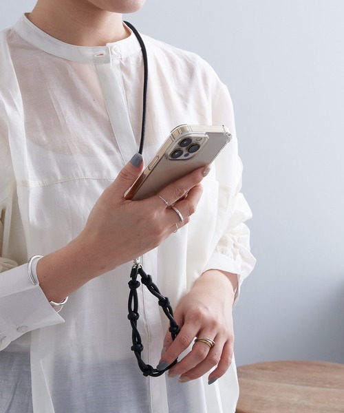 Beau're（ヴュレ）の「《BEAURE/ビュレ》レザーコードスマホストラップ3（スマホグッズ・レディース・グレー/ベージュ/パープル/ブラック/ライトグレー・FREE）」の17枚目の写真