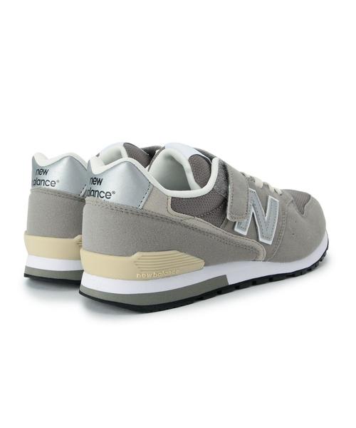 NEW BALANCE（ニューバランス）の「［ニューバランス］KV996 17～24cm（スニーカー・キッズ・ネイビー/グレー・17cm/22.5cm/20cm/20.5cm/21.5㎝/22cm/23cm/19cm/18.5cm/19.5cm/17.5cm/18cm/23.5cm/24cm/21cm）」の6枚目の写真