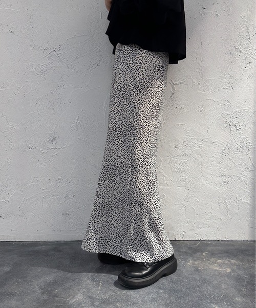 apres jour mignon（アプレジュールミニョン）の「アソートクロスマーメイドスカート【ZOZOTOWN限定アイテム】（スカート・レディース・その他/ブラック・MEDIUM/X-LARGE/SMALL）」の4枚目の写真