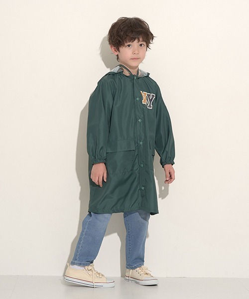 b・ROOM（ビールーム）の「収納袋入りアソートレインコート（レインコート/ポンチョ・キッズ・モスグリーン/ブルーグレー/ブラック/ネイビー・S/M）」の3枚目の写真