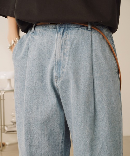 WYM LIDNM（ウィム バイ リドム）の「TUCK WIDE LOOSE DENIM（デニムパンツ・メンズ・ライトブルー/ブラック・S/M/L）」の20枚目の写真