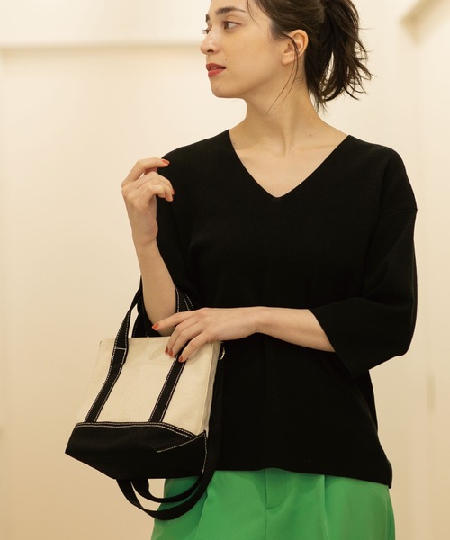 OPAQUE.CLIP（オペークドットクリップ）の「◆ドライタッチVネックニット【洗濯機洗い可/アンチピリング】（ニット/セーター・レディース・ブルー/ブラック/ホワイト系/ライトグレー/ホワイト系その他/ピンク系・36/38/40/42）」の15枚目の写真