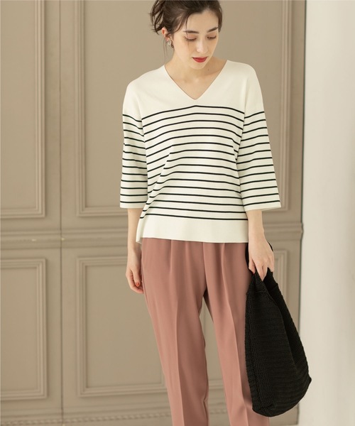 OPAQUE.CLIP（オペークドットクリップ）の「◆ドライタッチVネックニット【洗濯機洗い可/アンチピリング】（ニット/セーター・レディース・ブルー/ブラック/ホワイト系/ライトグレー/ホワイト系その他/ピンク系・36/38/40/42）」の14枚目の写真