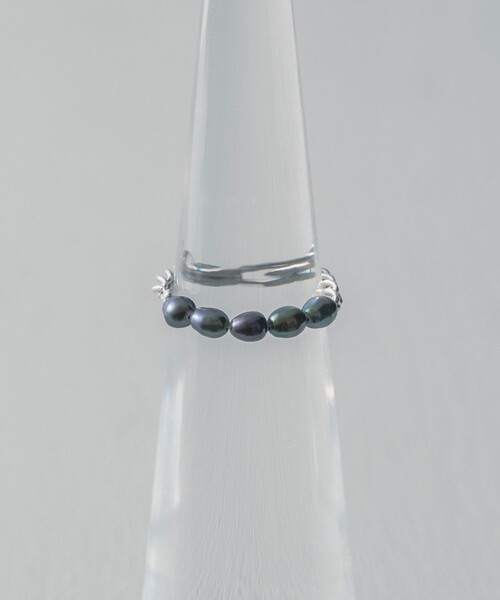 and cloud（アンドクラウド）の「Color Pearl Kahki-Graysh Perple Ring（リング・レディース・イエローゴールド/シルバー・#9/#13/#17）」の3枚目の写真