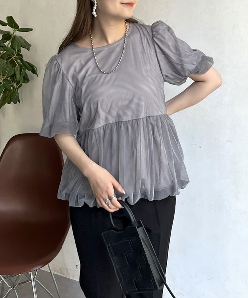 prose verse（プロズヴェール）の「チュールレイヤードペプラムブラウス（シャツ/ブラウス・レディース・ブラック/グレー・MEDIUM）」の14枚目の写真