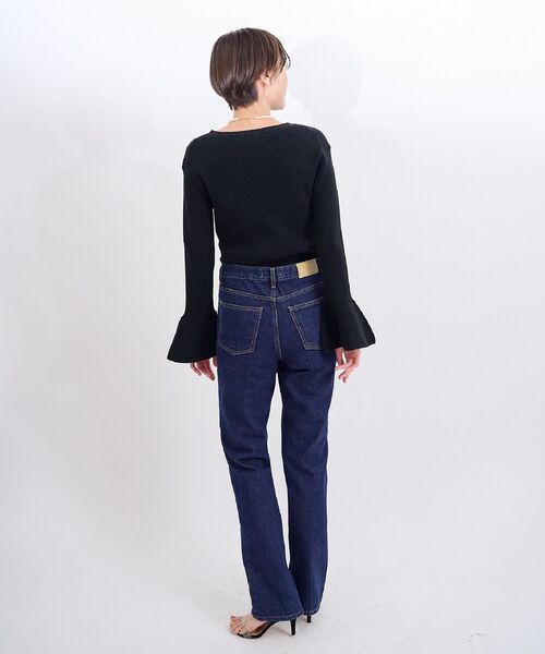 Kari & lili（カウリアンドリィリィ）の「フレアースリーブニットPO（ニット/セーター・レディース・ブラック/オフホワイト/ダークブルー・FREE）」の18枚目の写真