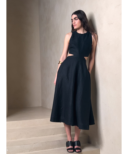 【BANANA REPUBLIC】ウエストカットで魅せる美シルエットワンピ BANANA REPUBLIC FACTORY STORE｜(W)BANANA REPUBLIC FACTORY