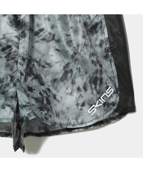 SKINS(スキンズ)の「SKINS(スキンズ)プリントランニングパンツ(その他パンツ・レディース・サックスブルー系/グレー・40/38)」の14枚目の写真