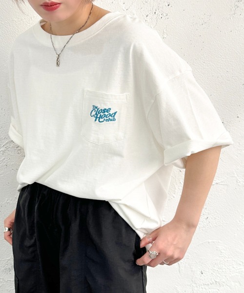 apres jour mignon（アプレジュールミニョン）の「ポケット刺繍Tシャツ【ZOZOTOWN限定アイテム】（Tシャツ/カットソー・レディース・ブラック系その他/ホワイト系その他2/オフホワイト/ブルー/ホワイト系その他・フリー/X-LARGE）」の3枚目の写真