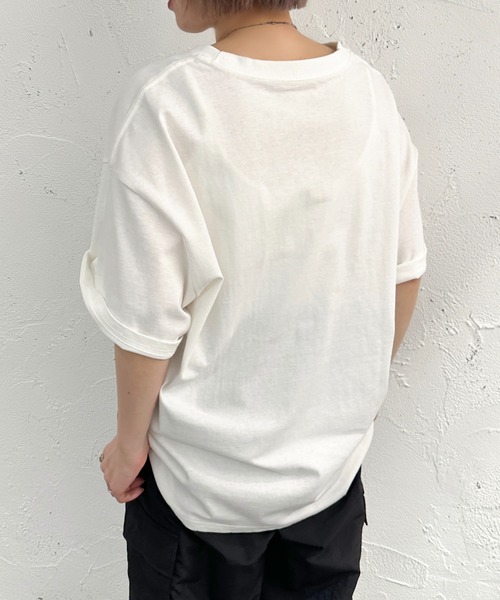 apres jour mignon（アプレジュールミニョン）の「ポケット刺繍Tシャツ【ZOZOTOWN限定アイテム】（Tシャツ/カットソー・レディース・ブラック系その他/ホワイト系その他2/オフホワイト/ブルー/ホワイト系その他・フリー/X-LARGE）」の16枚目の写真