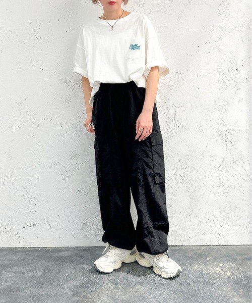 apres jour mignon（アプレジュールミニョン）の「ポケット刺繍Tシャツ【ZOZOTOWN限定アイテム】（Tシャツ/カットソー・レディース・ブラック系その他/ホワイト系その他2/オフホワイト/ブルー/ホワイト系その他・フリー/X-LARGE）」の17枚目の写真