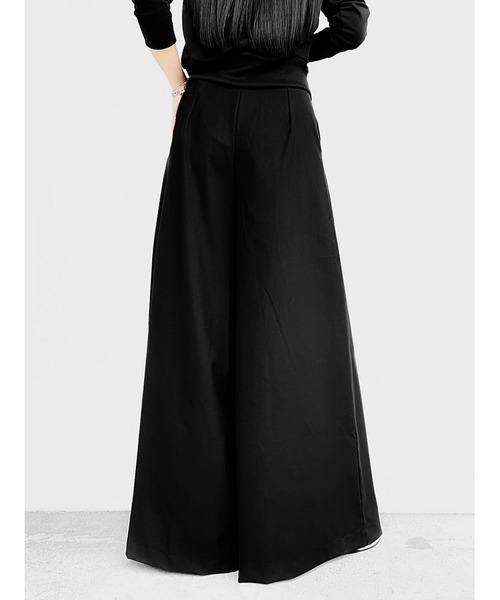 LVEU.(ラブユ.)の「Inparted tuck flare pants / インパーテッドタックフレアパンツ(Ai select)(その他パンツ・レディース・ブラック・FREE)」の5枚目の写真
