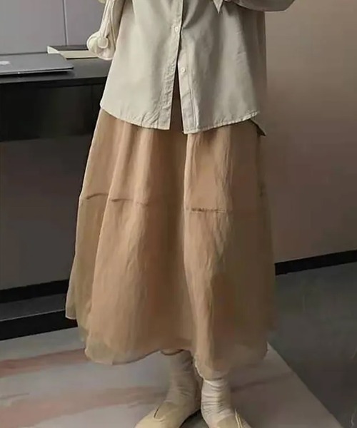 MAISON BREEZE（メゾンブリーズ）の「【MAISON BREEZE】シアーロングスカート KNF012（スカート・レディース・ホワイト/ブラック/ベージュ・FREE）」の3枚目の写真