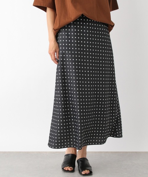 LEPSIM（レプシィム）の「サテンアソートフレアスカート 194365