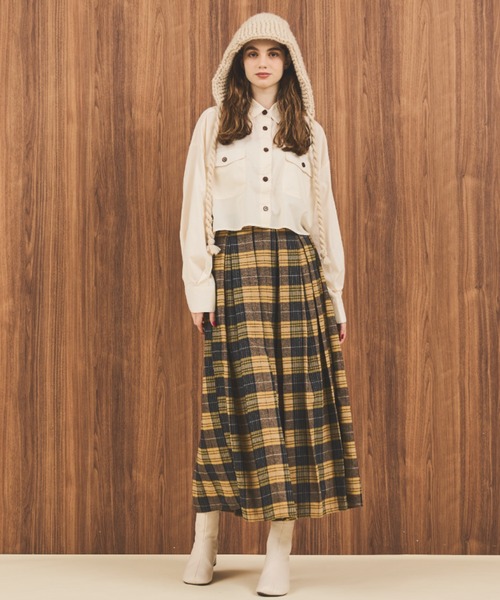 MERLOT(メルロー)の「ポケット付きショートシャツ(シャツ/ブラウス・レディース・アイボリー/オレンジ/ブラック・FREE)」の14枚目の写真