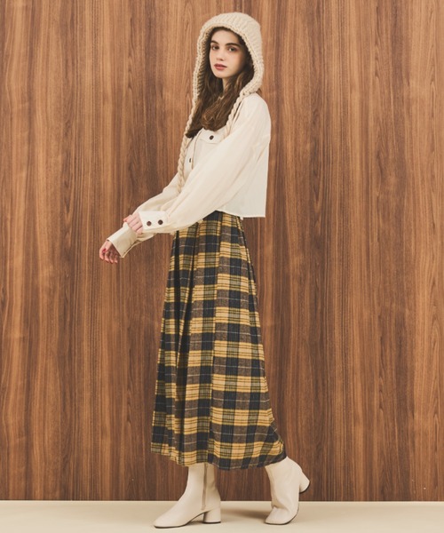 MERLOT(メルロー)の「ポケット付きショートシャツ(シャツ/ブラウス・レディース・アイボリー/オレンジ/ブラック・FREE)」の11枚目の写真