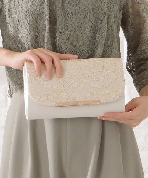Lace Ladies(レースレディース)の「プレート付きフラワーレースクラッチバッグ(クラッチバッグ・レディース・ブラック/アイボリー/グレー・FREE)」の6枚目の写真