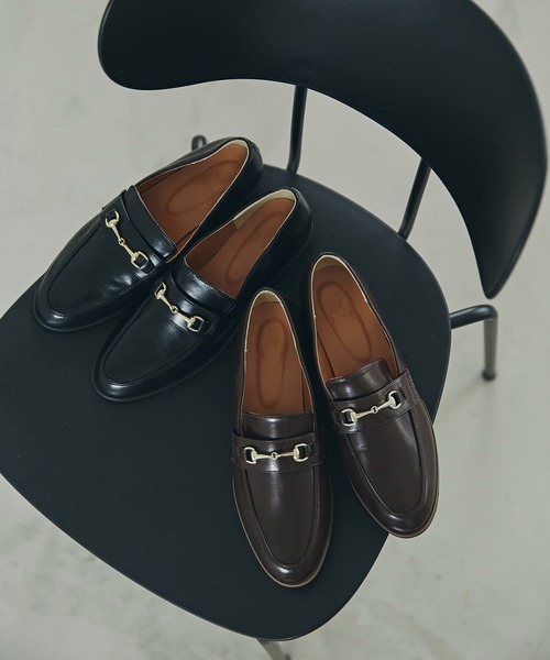 N.（N. Natural Beauty Basic）（エヌエヌナチュラルビューティーベーシック）の「◆ビット付ローファー（ローファー・レディース・ブラック/ブラウン・22.5/24.5/23.5）」の2枚目の写真