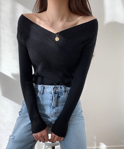 deux amour（ドゥーザムール）の「オフショルダーカシュクールリブニット（Tシャツ/カットソー・レディース・ホワイト/ブラック/ベージュ・FREE）」の8枚目の写真