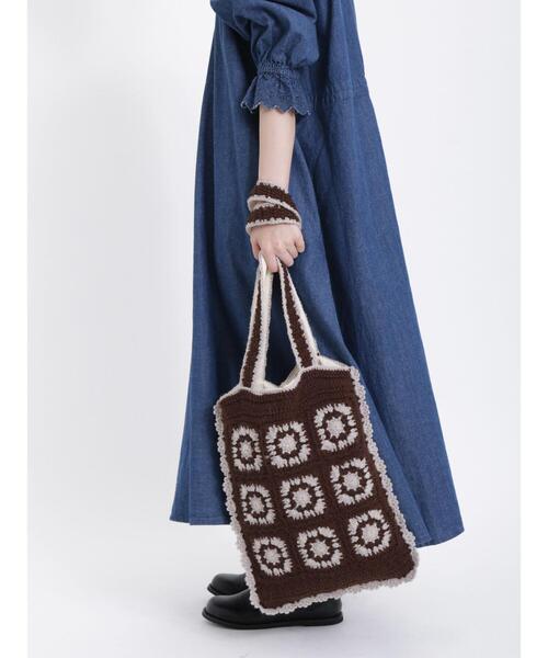 Samansa Mos2(サマンサ モスモス)の「配色クロシェトートバッグ(ハンドバッグ・レディース・ベージュ/ブラウン・F)」の9枚目の写真