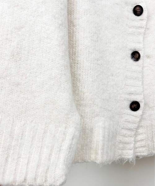 Meli rich（メリーリッチ）の「シャギーオーバーサイズカーディガン（カーディガン/ボレロ・レディース・アイボリー/ベージュ/ブルー/パープル/グレー/グリーン・MEDIUM）」の7枚目の写真