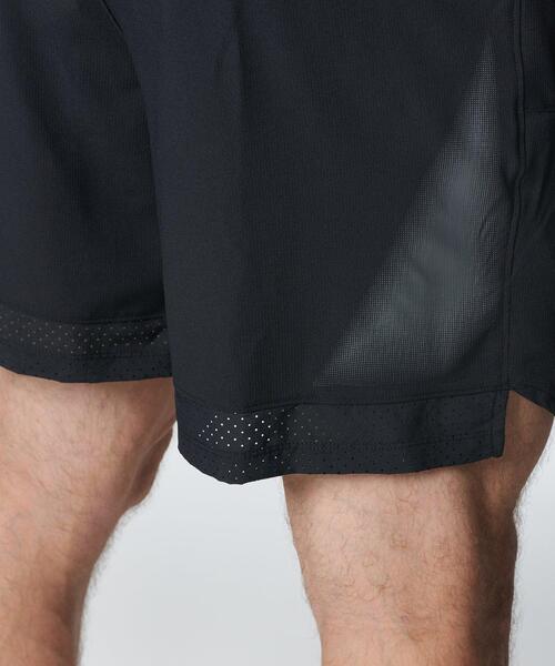 UNDER ARMOUR（アンダーアーマー）の「UAバニッシュウーブン 6インチ グラフィック ショーツ（トレーニング/メンズ）（その他パンツ・メンズ・ブラック・S/M/XXL/L/XL/3XL）」の7枚目の写真