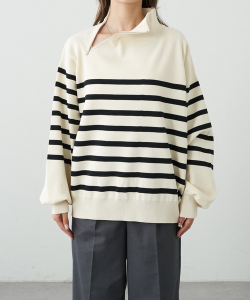 COLONY 2139（コロニートゥーワンスリーナイン）の「エステルヤーンサイドネックジップボーダーニット（ニット/セーター・レディース・ブラック/アイボリー・FREE）」の4枚目の写真