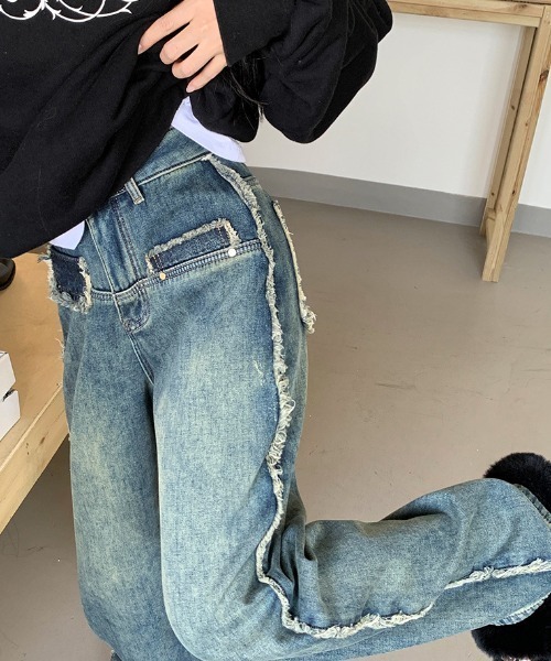 FREE STYLISTS(フリー スタイリスト)の「YUGA_YGMC デニム サイドフリンジ ハイウエスト ルーズシルエットパンツ(デニムパンツ・レディース・ブルー・M/XL/L/S)」の5枚目の写真