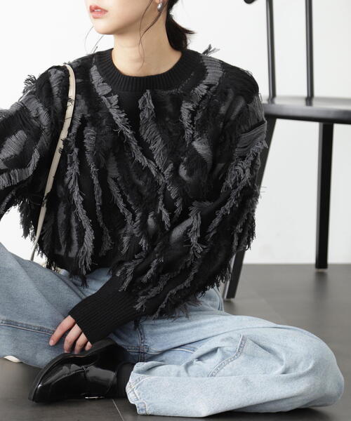 FREE'S MART（フリーズマート）の「◆フリンジショート丈ニット（ニット/セーター・レディース・ブラック/ベージュ/ラベンダー・FREE）」の4枚目の写真