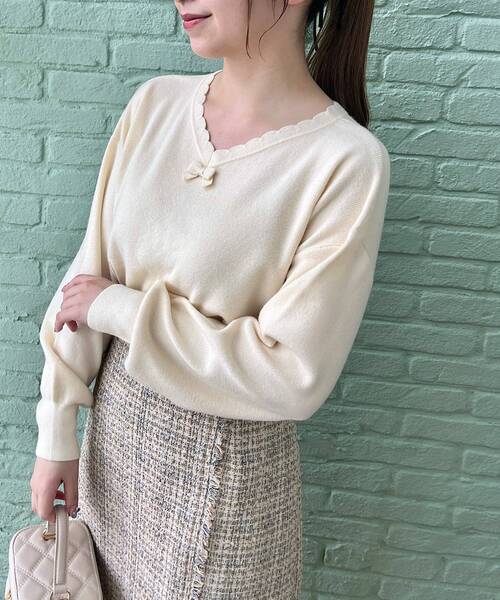 couture brooch(クチュールブローチ)の「◆【前後2WAY】スカラリボン衿ニット(ニット/セーター・レディース・ベビーピンク/アイボリー/ブラック・38/42)」の10枚目の写真