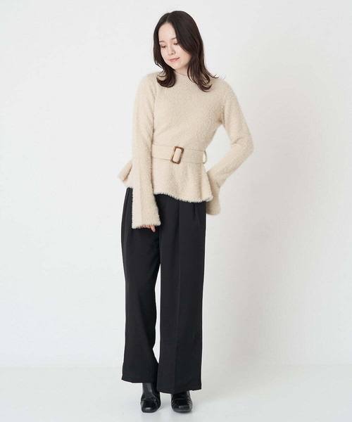 A de a.v.v（アードアー・ヴェ・ヴェ）の「ペプラムフレアスリーブフェザーニット（ニット/セーター・レディース・ブラック/アイボリー・38/36）」の10枚目の写真