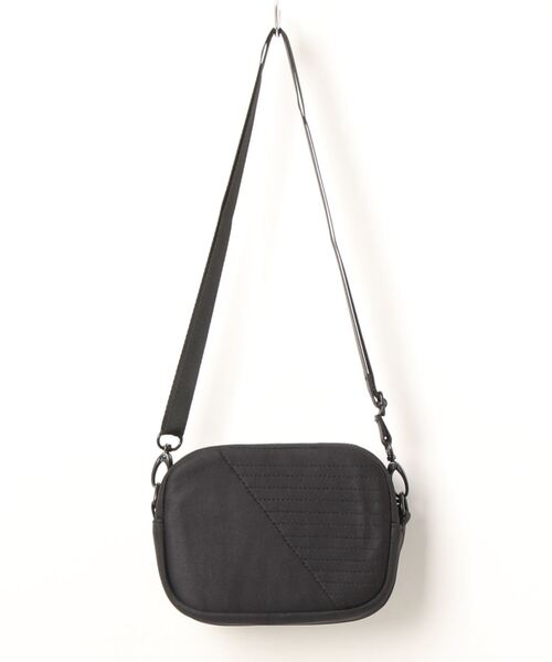 NERGY(ナージー)の「【VOORAY】SIDEKICK サイドキック クロス ボディバッグ(ショルダーバッグ・レディース・ブラック系その他/ブラック系その他3/ブラック・FREE)」の4枚目の写真