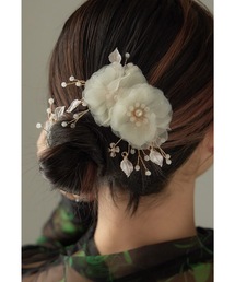 niana（ニアナ）の「チュールフラワーヘアクリップ2点セット 結婚式 二次会 ヘアアクセサリー（バレッタ/ヘアクリップ・メンズ）」