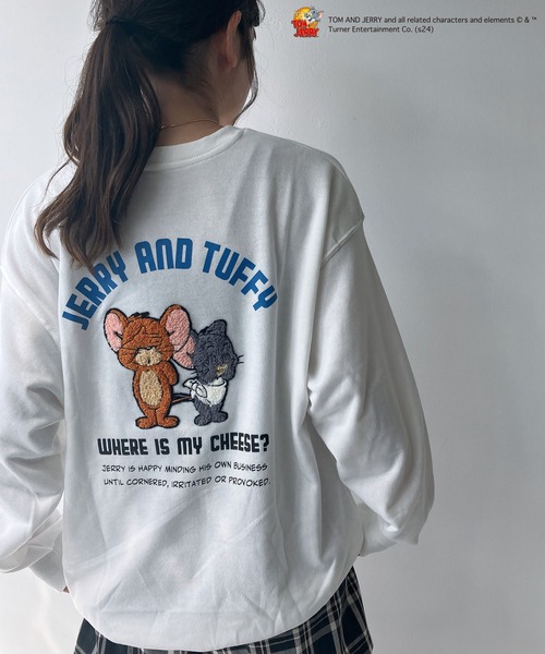 AS KNOW AS plus(アズノゥアズプラス)の「☆アクリルキーホルダー付き トムとジェリー スウェットプルオーバー 【TOM and JERRY/トムとジェリー】(スウェット・レディース・オフホワイト/スミクロ/ダークグリーン/オートミール/アイボリー系/ブラック系/ベージュ系/ダークグリーン系/ダークグリーン系1/イエロー系1/ブラック系1/ベージュ系1/ネイビー系2/ベージュ系2/ダークグリーン系2/ブラック系2/ベージュ系3/アイボリー系3/パープル系3/ブラック系3/ネイビー系4/ブラック系4/ダークグリーン系4/ベージュ系4/ダークグリーン系5/ブラック系5/ホワイト系5/ベージュ系5・FREE)」の17枚目の写真