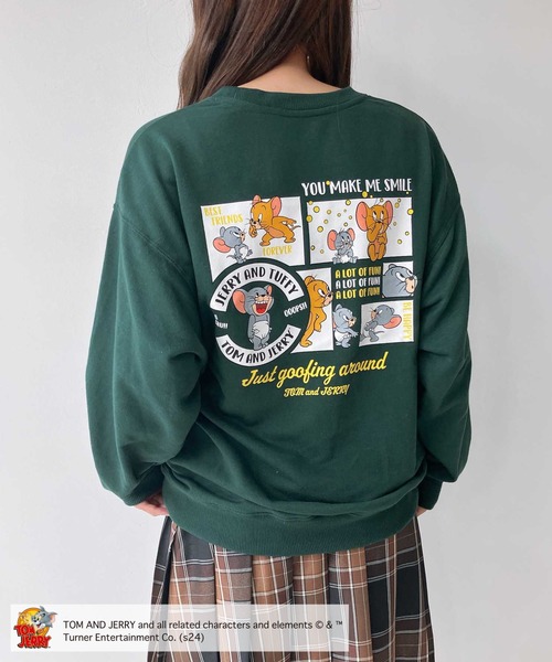 AS KNOW AS plus(アズノゥアズプラス)の「☆アクリルキーホルダー付き トムとジェリー スウェットプルオーバー 【TOM and JERRY/トムとジェリー】(スウェット・レディース・オフホワイト/スミクロ/ダークグリーン/オートミール/アイボリー系/ブラック系/ベージュ系/ダークグリーン系/ダークグリーン系1/イエロー系1/ブラック系1/ベージュ系1/ネイビー系2/ベージュ系2/ダークグリーン系2/ブラック系2/ベージュ系3/アイボリー系3/パープル系3/ブラック系3/ネイビー系4/ブラック系4/ダークグリーン系4/ベージュ系4/ダークグリーン系5/ブラック系5/ホワイト系5/ベージュ系5・FREE)」の21枚目の写真