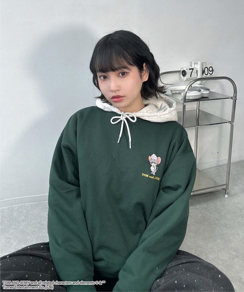 セール】☆アクリルキーホルダー付き トムとジェリー スウェットプル