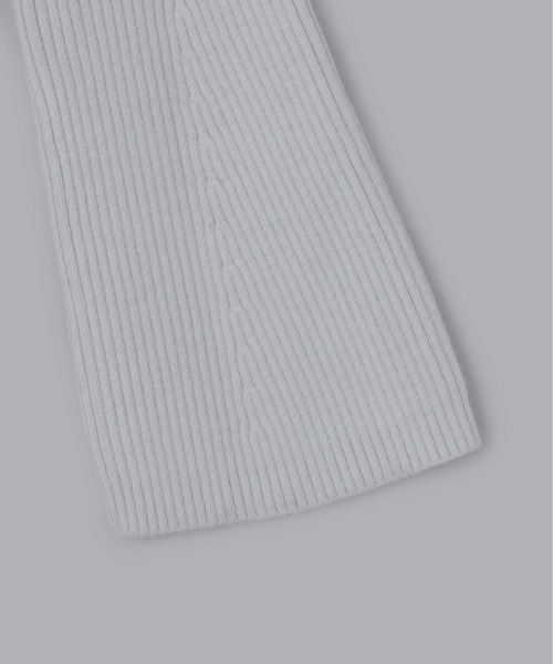 Olu.（オルドット）の「バックオープンリブニットワンピース（ワンピース・レディース・ブラック/ライトブルー/オフホワイト・0/1）」の7枚目の写真