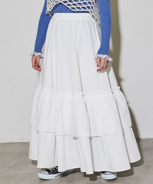 MERLOT(メルロー)の「ボリュームティアードスカート(スカート・レディース・ホワイト/ブラック/ピンク・FREE)」の8枚目の写真