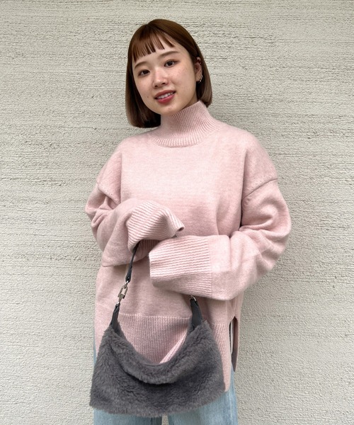 Olu.(オルドット)の「コンパクトボアハンドバッグ(ハンドバッグ・レディース・アッシュグレー/ブラック/ブラウン系その他・FREE)」の8枚目の写真