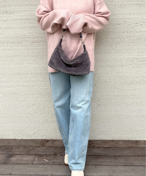 Olu.(オルドット)の「コンパクトボアハンドバッグ(ハンドバッグ・レディース・アッシュグレー/ブラック/ブラウン系その他・FREE)」の9枚目の写真