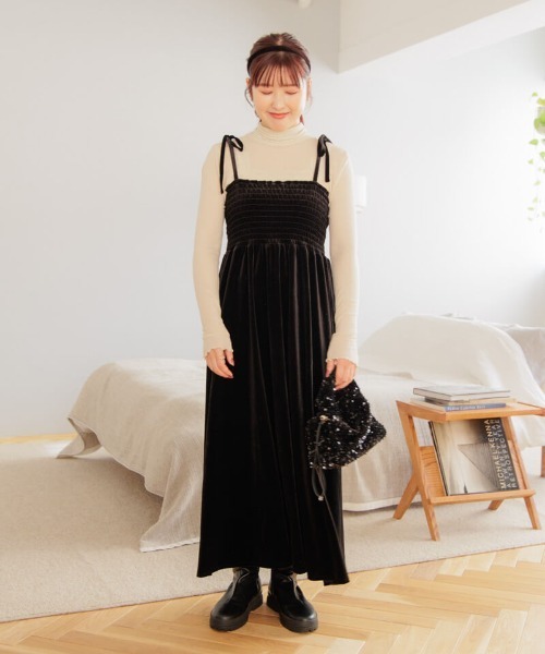 flower(フラワー)の「メルティングベロアワンピース(ワンピース・レディース・ブラウン/ブラック・FREE)」の3枚目の写真
