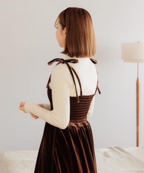 flower(フラワー)の「メルティングベロアワンピース(ワンピース・レディース・ブラウン/ブラック・FREE)」の10枚目の写真