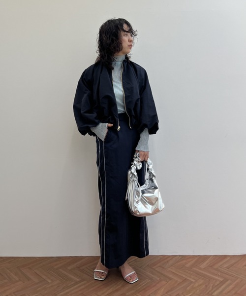 y/m（イム）の「シルバードローコードショルダーBAG（ショルダーバッグ・レディース・シルバー・FREE）」の7枚目の写真