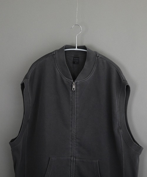 VIBGYOR（ヴィブジョー）の「ピグメント加工 裏毛スウェット ビッグシルエット ZIP ベスト（ベスト・メンズ・ダークブルー/ベージュ/ブラック・LARGE/MEDIUM）」の14枚目の写真