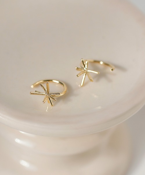 ANEMONE(アネモネ)の「シャイニーミニフックピアス(ピアス(両耳用)・レディース・ゴールド/シルバー・FREE)」の2枚目の写真