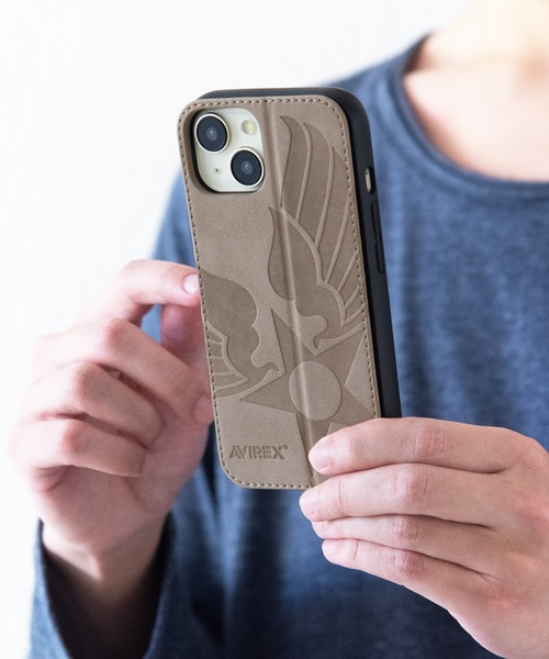 AVIREX（アヴィレックス）の「iPhone15 iPhone14 iPhone13 アヴィレックス [レザー調スタンドケース]（スマホケース/カバー・メンズ・グレー/ブラック/カーキ・iPhone 15）」の22枚目の写真