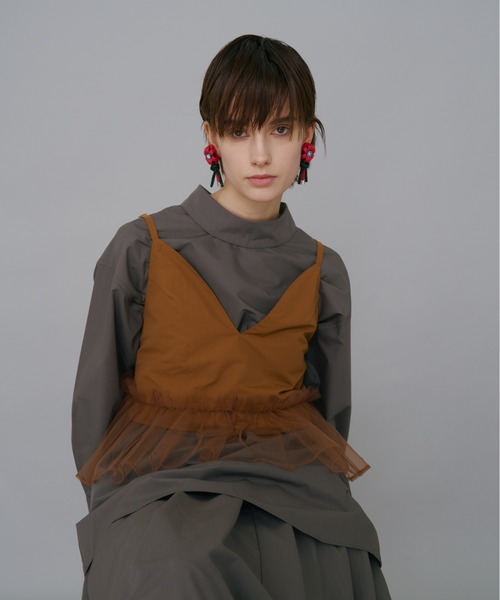 NON TOKYO（ノントーキョー）の「NON TOKYO/ノントーキョー/ビジューフラワーブレードBIGイヤリング（イヤリング・レディース・ネイビー/レッド・FREE）」の4枚目の写真